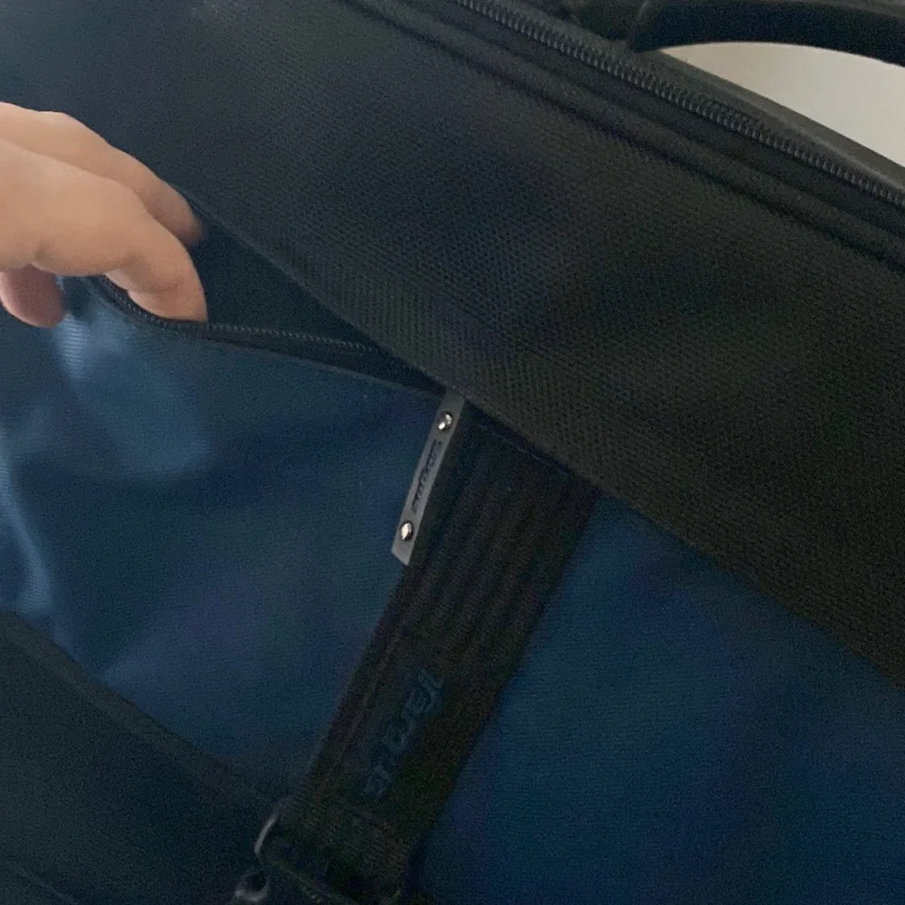 Targus Laptop Padded Shoulder Case